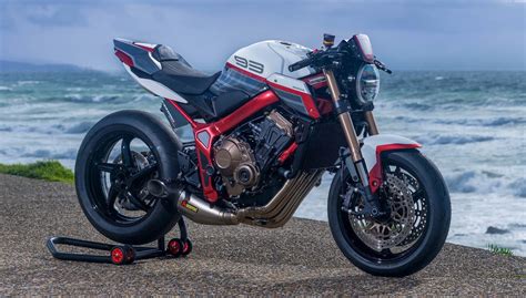 Honda CB650R Special Parts .